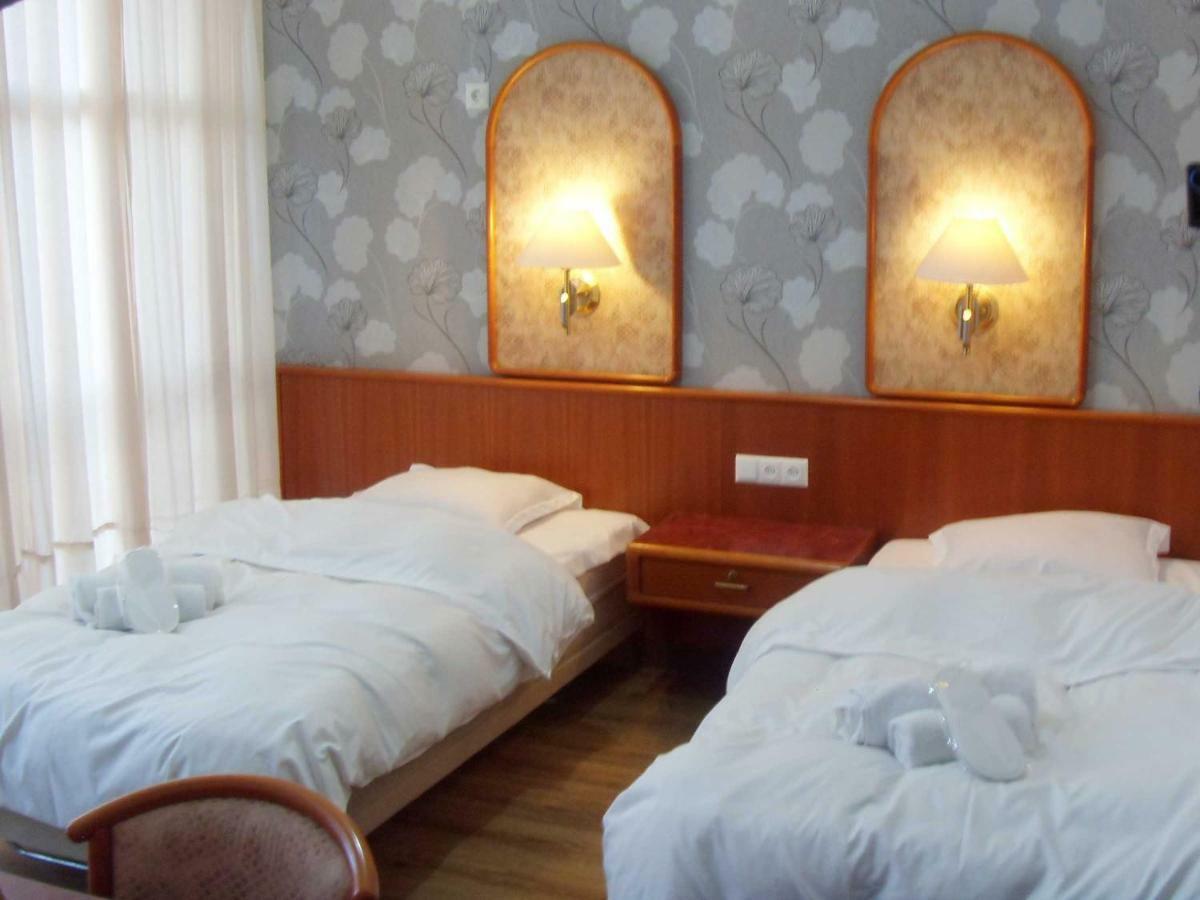 Hotel Nadikvari Тбилиси Екстериор снимка